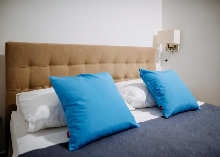 Aquarius Apartments By Duhomes