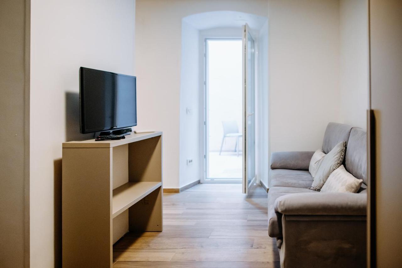 Apartment Aquarius By Duhomes